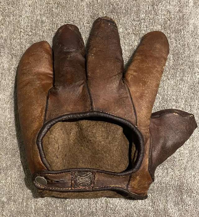 Spalding Webless Glove Back