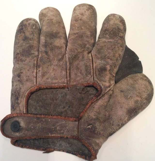 Early 1900's Victor Crescent Glove Back