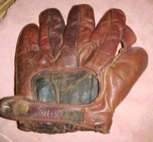 Cy Williams Edward K. Tryon 1 Inch Web Back