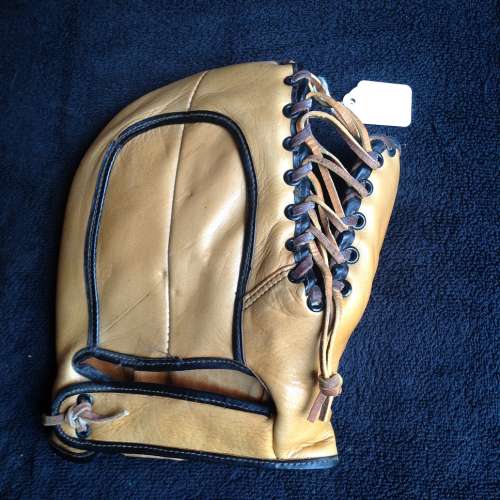 Edde Morgan Em-Jay BM10V Basemitt Back