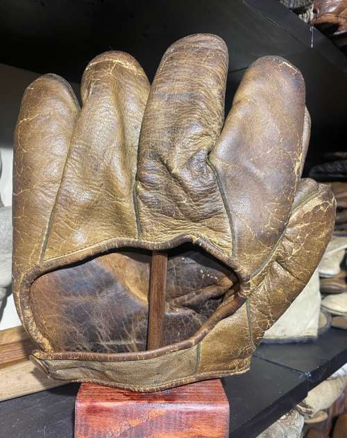 Folsom 245 1 Inch Web Glove Back