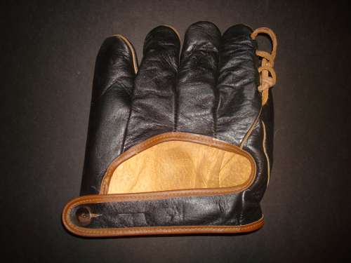 Joe Gordon Folsom G225 Back