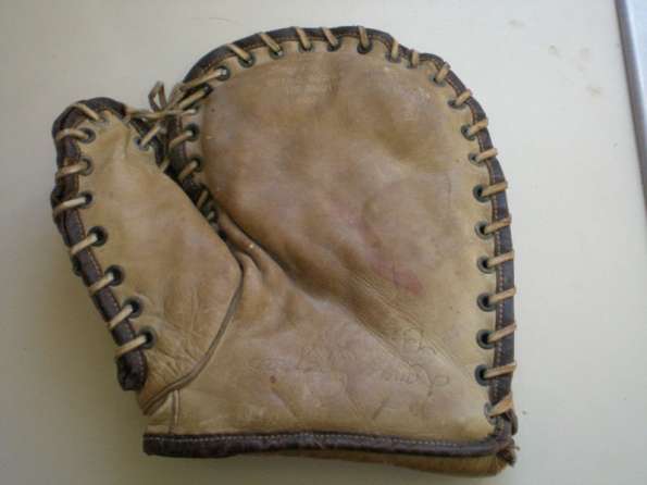 Forrest Leather Products Basemitt Front