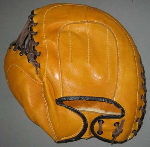 Gene Hassan George A. Reach 32 Back