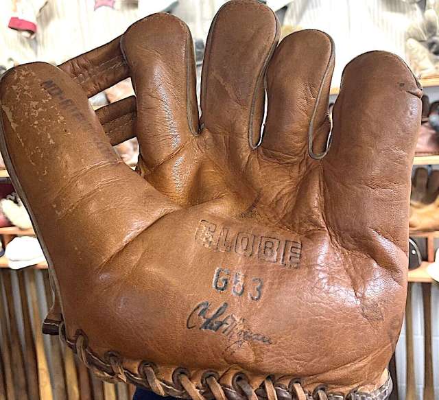 Chet Morgan Globe G53 Front