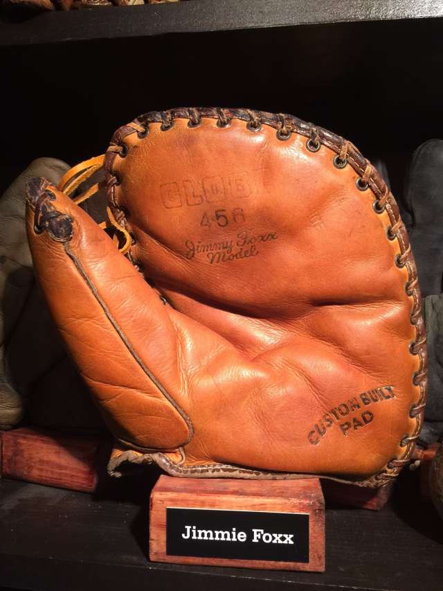 Jimmie Foxx Globe 456 Basemitt Front