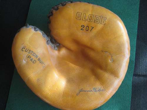 Jimmie Wilson Globe 207 Front