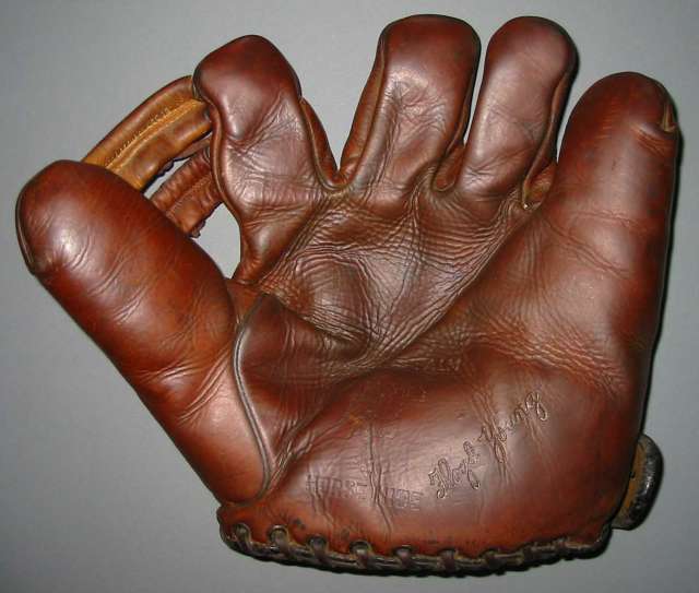 Floyd Young Goldsmith Front