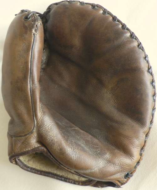 Frank McCormick Goldsmith Basemitt Front