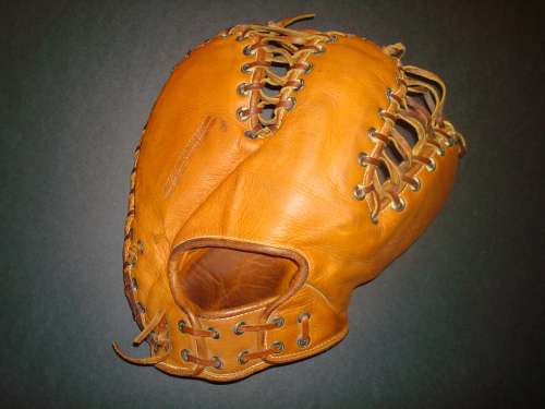 Frank McCormick Goldsmith FM Basemitt Back