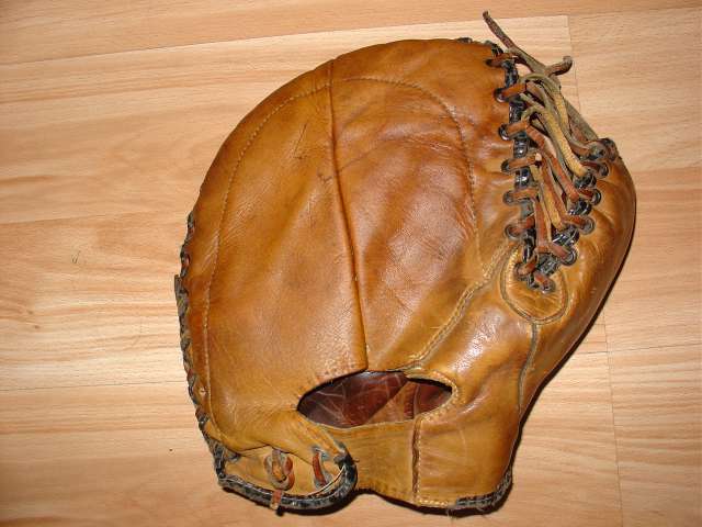 Rip Collins Goldsmith B33 Back