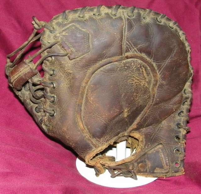 Wally Pipp Goldsmith Basemitt Back