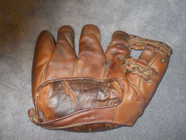 Elmer Riddle Goldsmith UAS Back