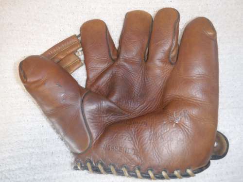 Myril Hoag Goldsmith AG70 Front