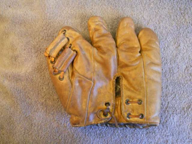 Sam Byrd Goldsmith AG12 Back