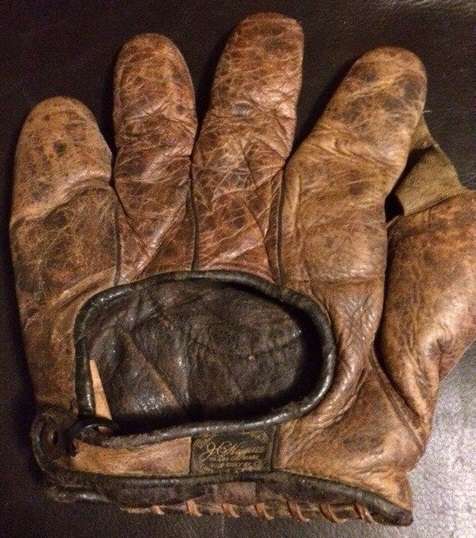 Honus Wagner JC Higgins 1666 1 Inch Web Back