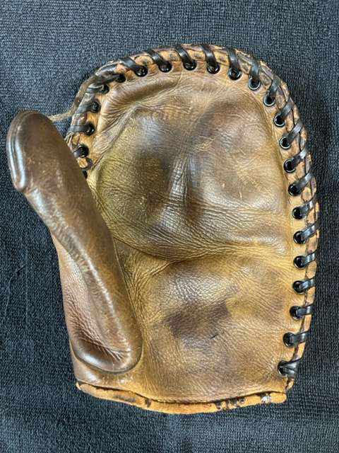Del Bissonette Horace Partridge Basemitt Front