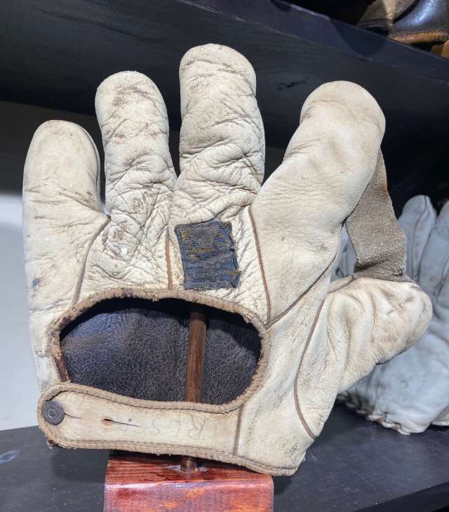 Horace Partridge 18K 1 Inch Web Back