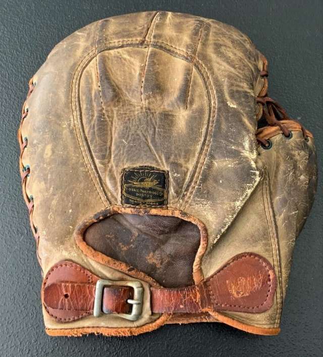 Horace Partridge Basemitt Back