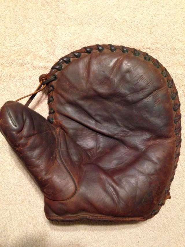 Horace Partridge Two Tone Buckle Back Basemitt Front