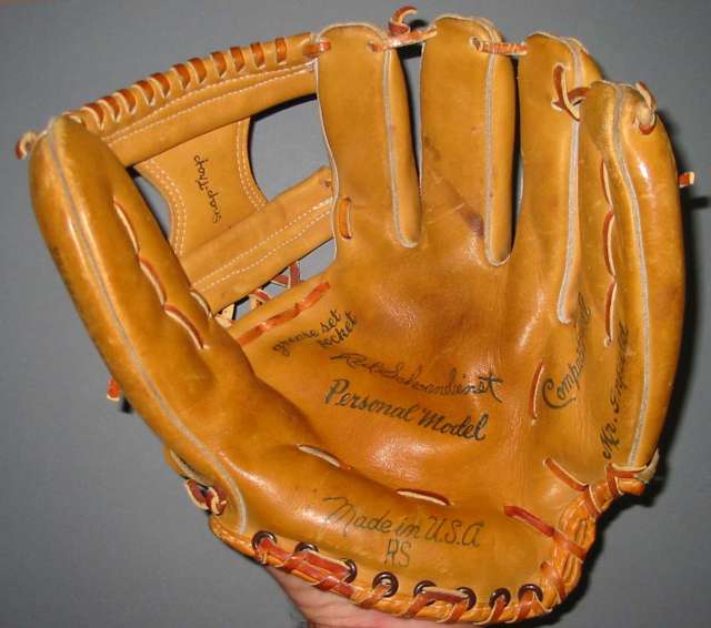 Red Schoendienst Hutch RS Front