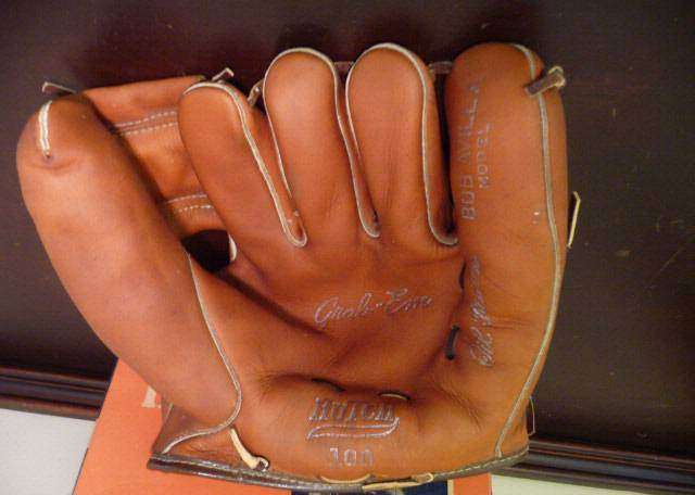 Bob Avilla Hutch 100 Front