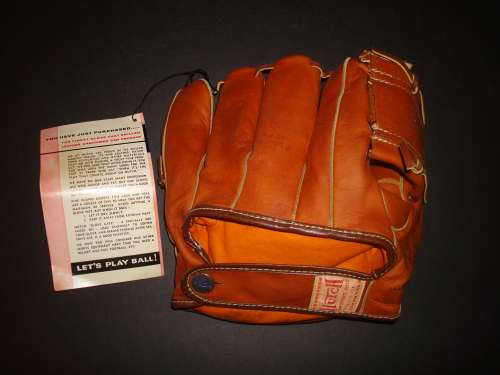 Bobby Avilla Hutch 100 Back