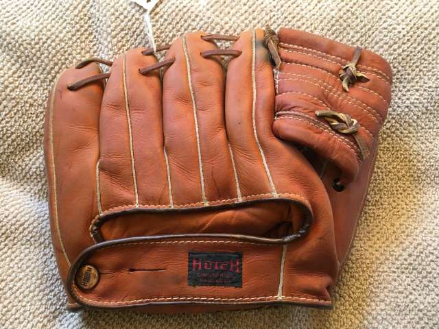 Connie Ryan Hutch 40L Back