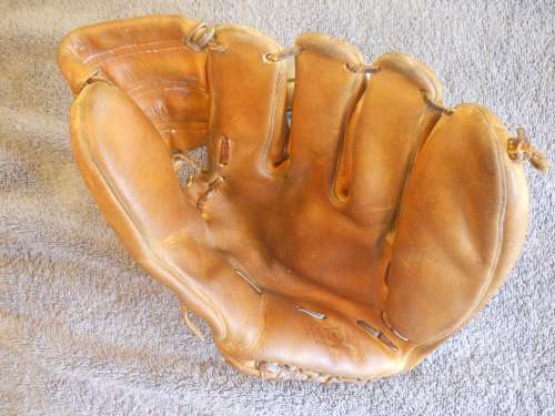 Harry Anderson Hutch HA Front