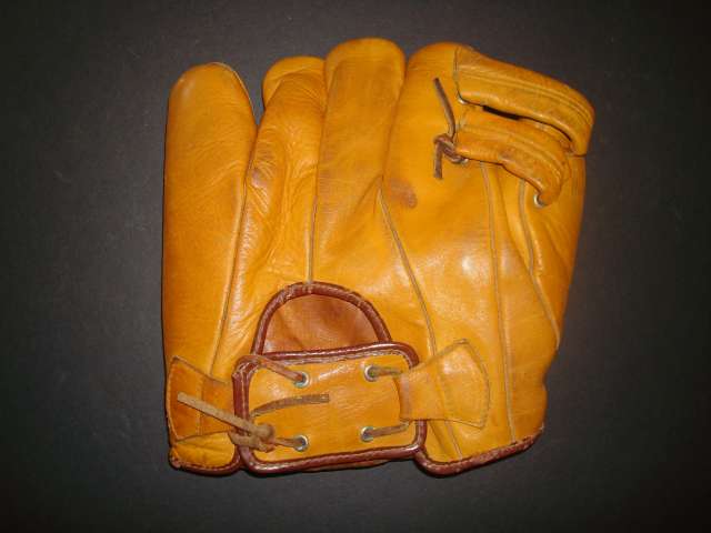 Harry Craft Hutch 38 Back