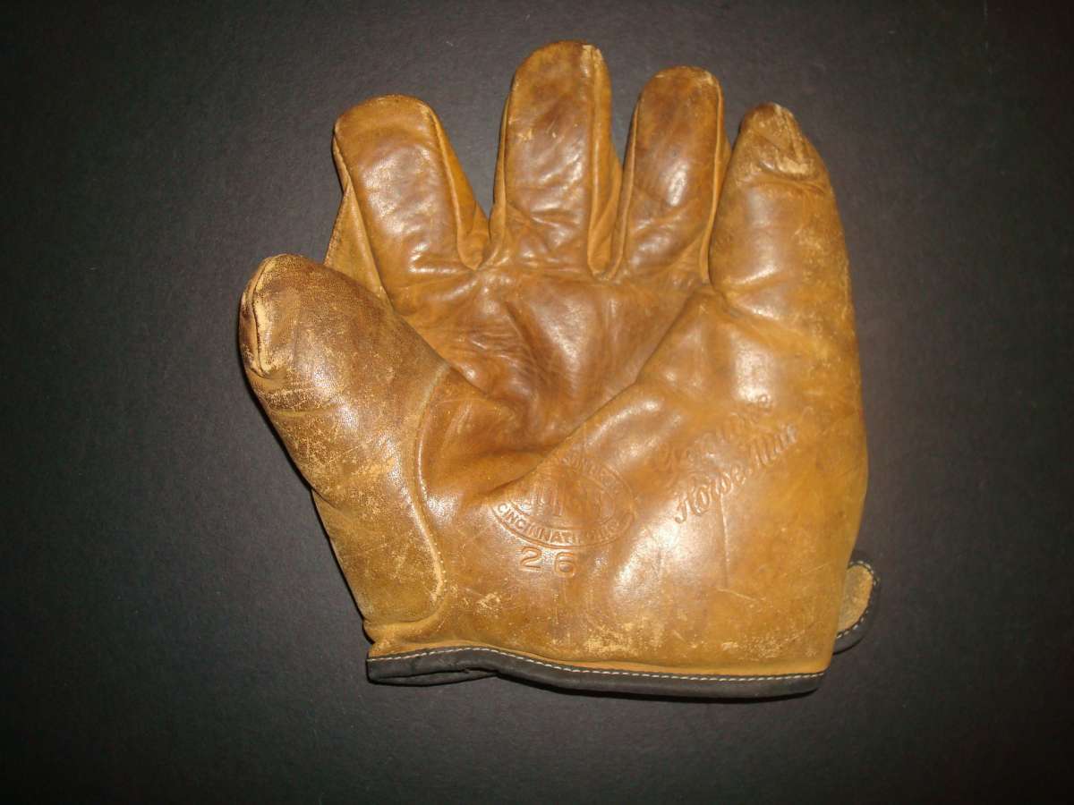 Hutch (3) Baseball Glove Collector Gallery Baseball Glove Collector