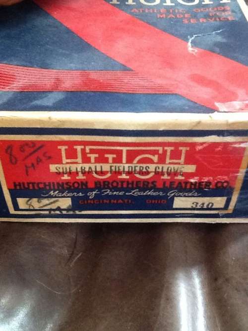 Hutch 340 Softball Glove Box