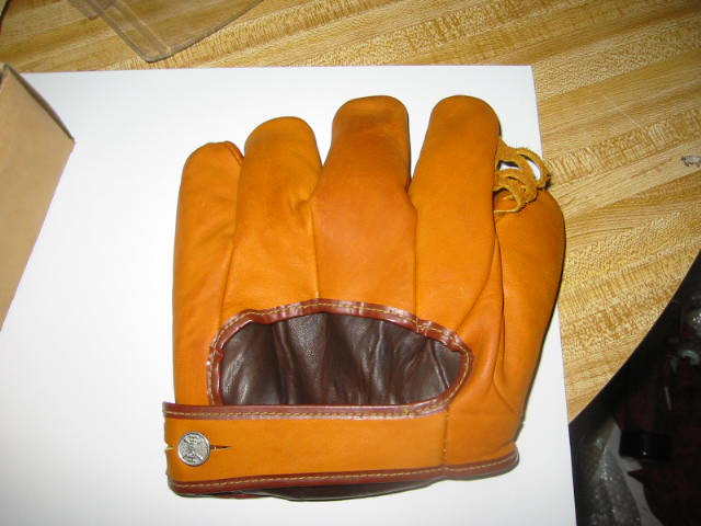 Lee Grissom Hutch Back