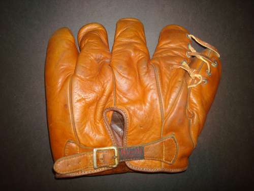 Vince DiMaggio Hutch 40 Back