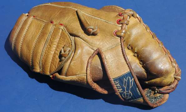 Nike Glove Back - Japan