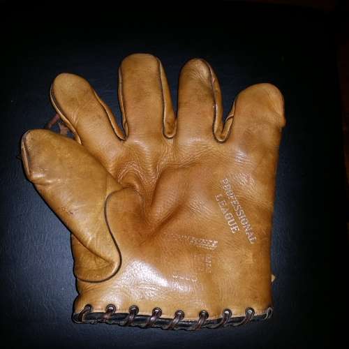 Winn Well Professional League Front - Canada