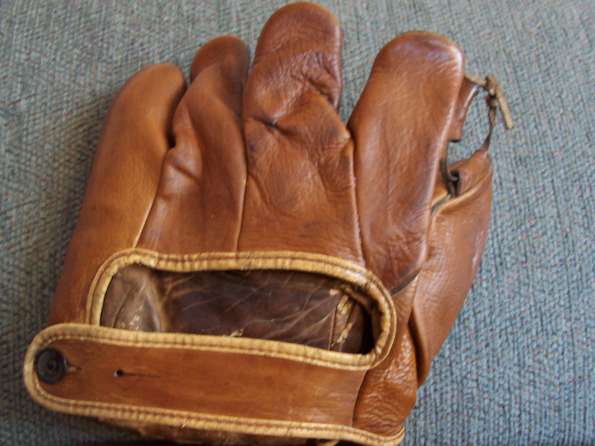 JC Higgins 1628 Softball Glove Back