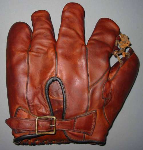 Kiki Cuyler JC Higgins Back