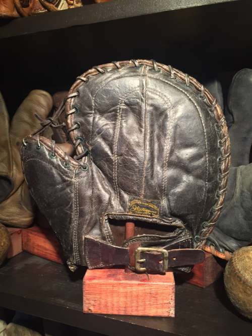 JC Higgins 1659 Black Beauty Lefty Basemitt Back