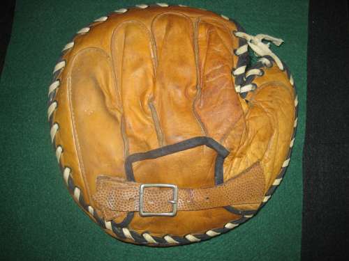 Earl Grace JC Higgins 1694 Back