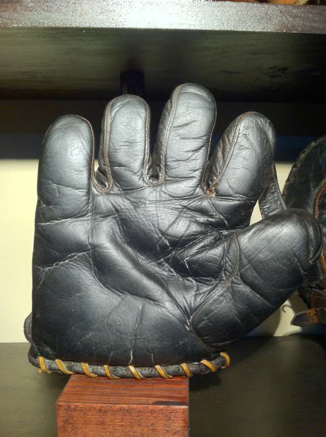 JC Higgins 1 Inch Web Black Lefty Front