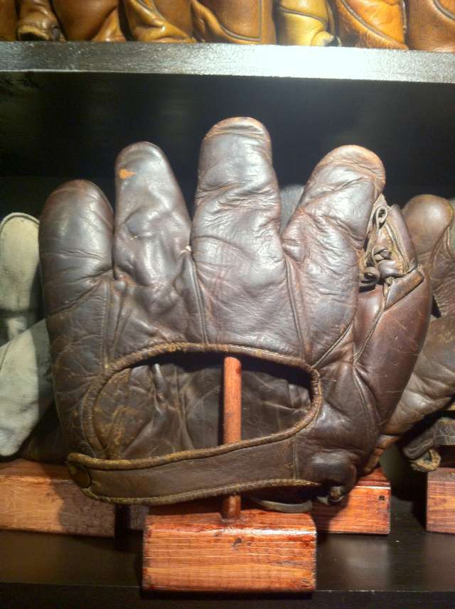 Red Ruffing JC Higgins 1663 Back