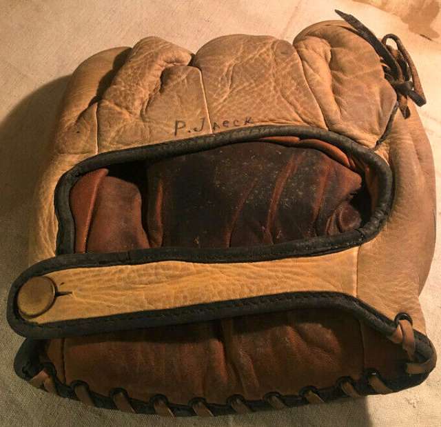 Travis Jackson JC Higgins 1697 Back