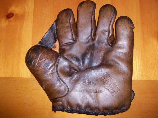 Virgil Barnes JC Higgins 1664 1 Inch Web Front