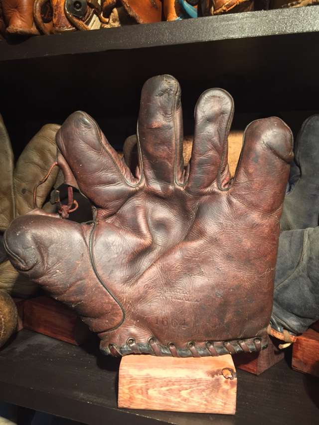 Virgil Barnes JC Higgins 1664 Front