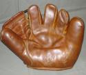 View the image: Joe DiMaggio Spalding 133 1 Front