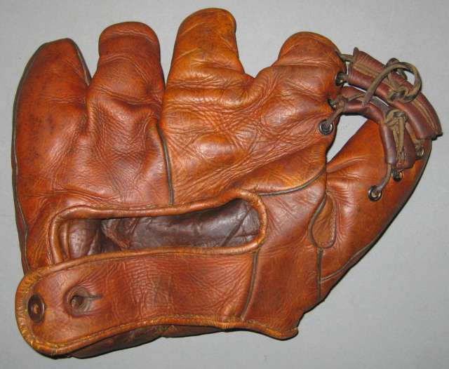 Joe DiMaggio OK Stubby Finger Back
