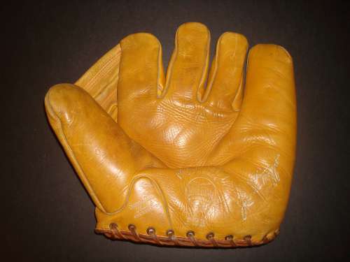 Joe Dimaggio Spalding 133 Front