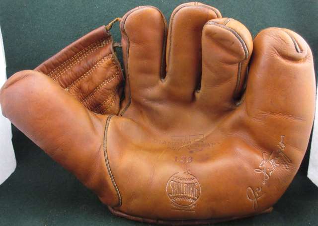Joe DiMaggio Spalding 133 Front