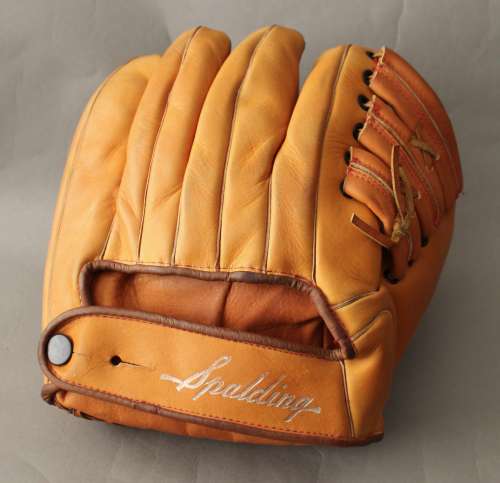 Joe DiMaggio Spalding 133 Orange Back